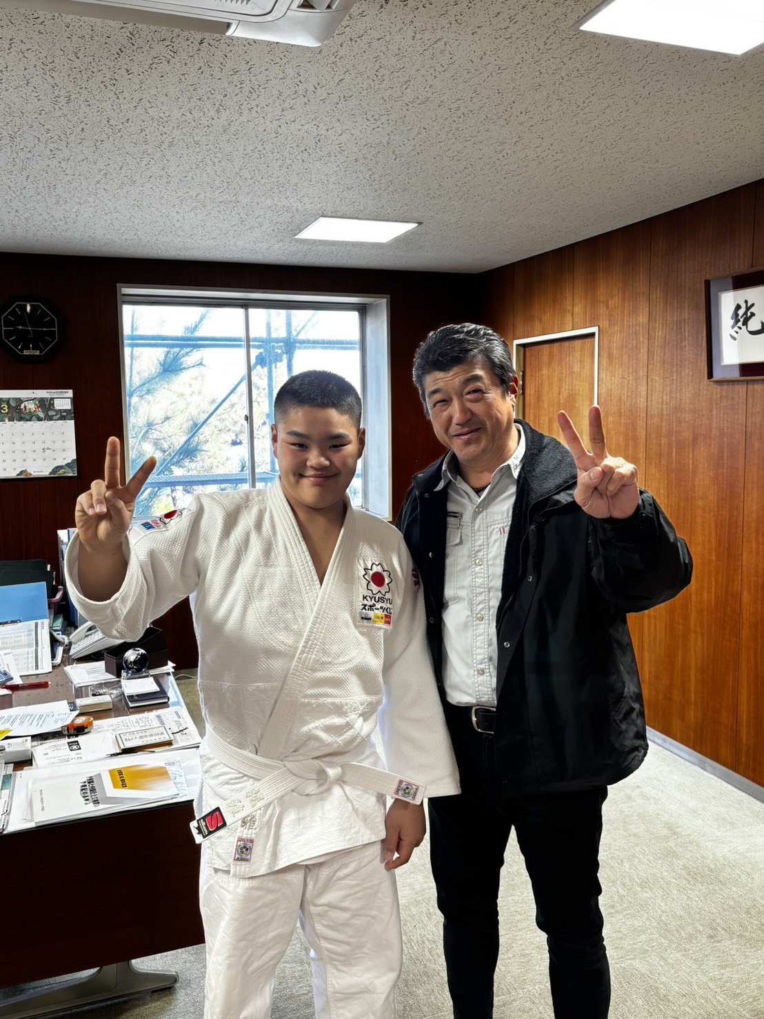 荒木楓雅さんが表敬訪問に訪れてくれました